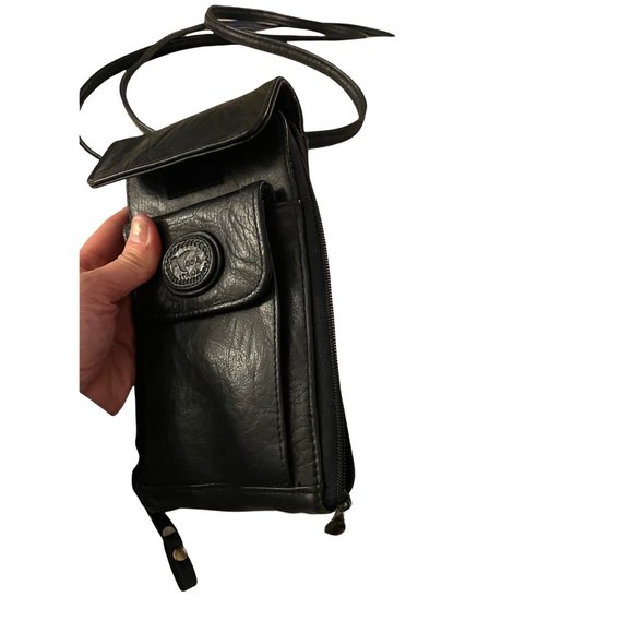 Black Moda Italia Crossbody Wallet - Picture 4 of 14